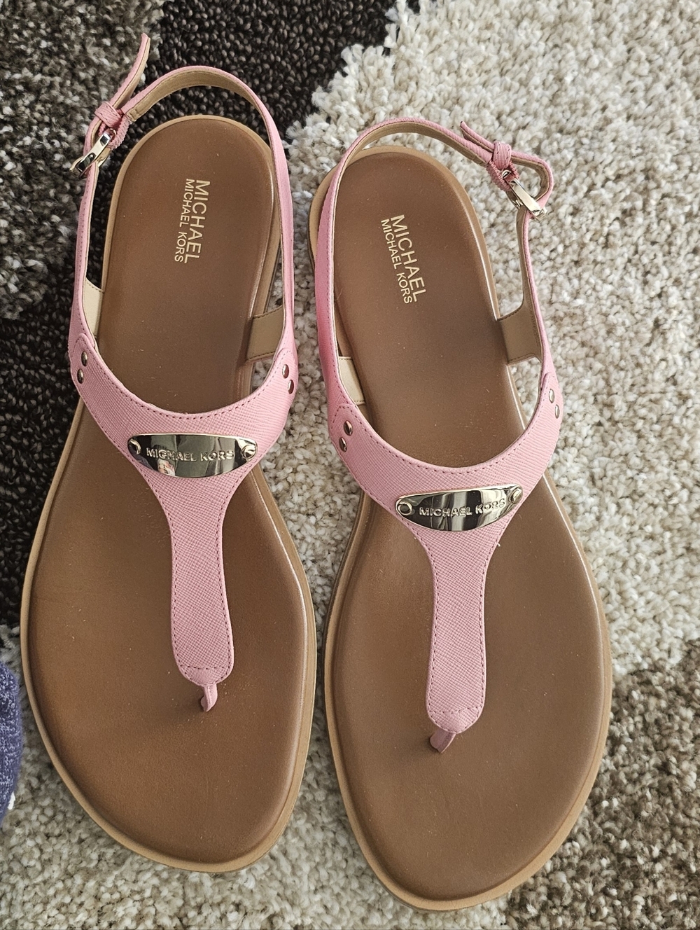 Michael Kors Pink Leather T-Strap Slingback Sandals with Silver Logo - Picture 2 of 3